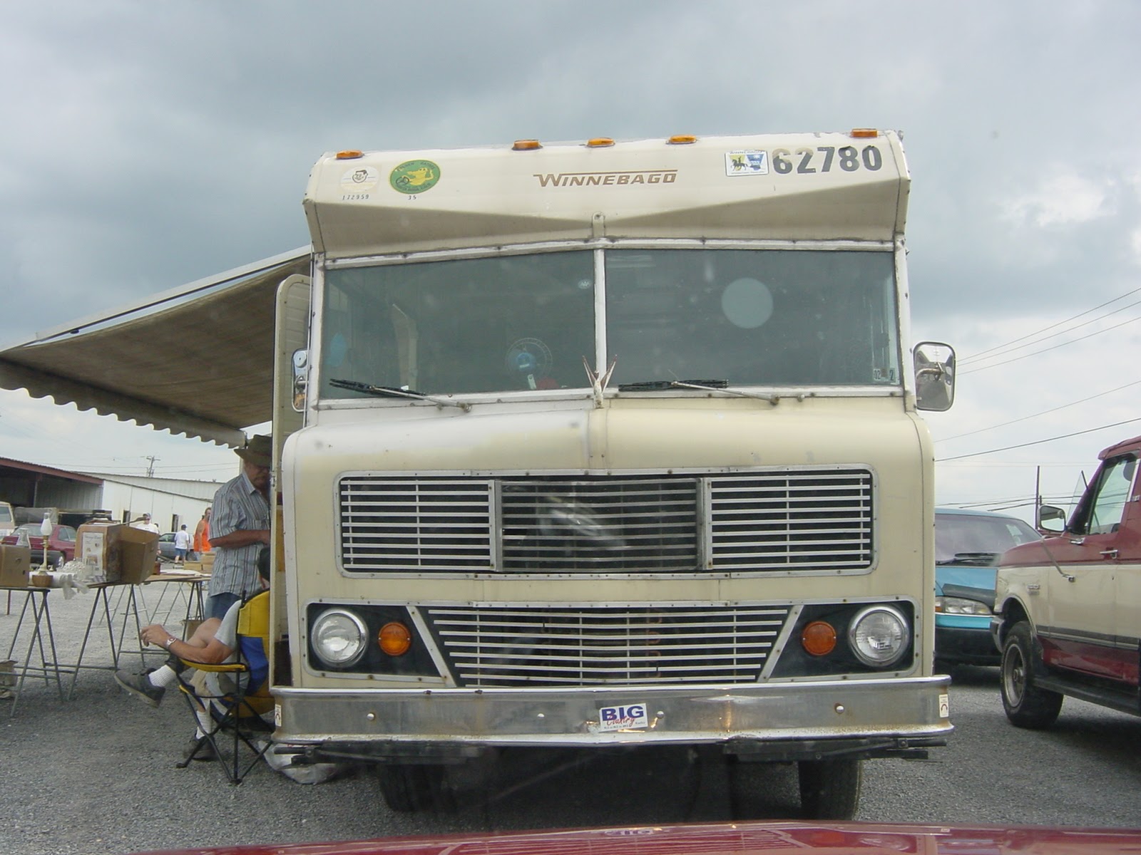 Used Magazine Vendor. Middleburg Market. Middleburg, PA