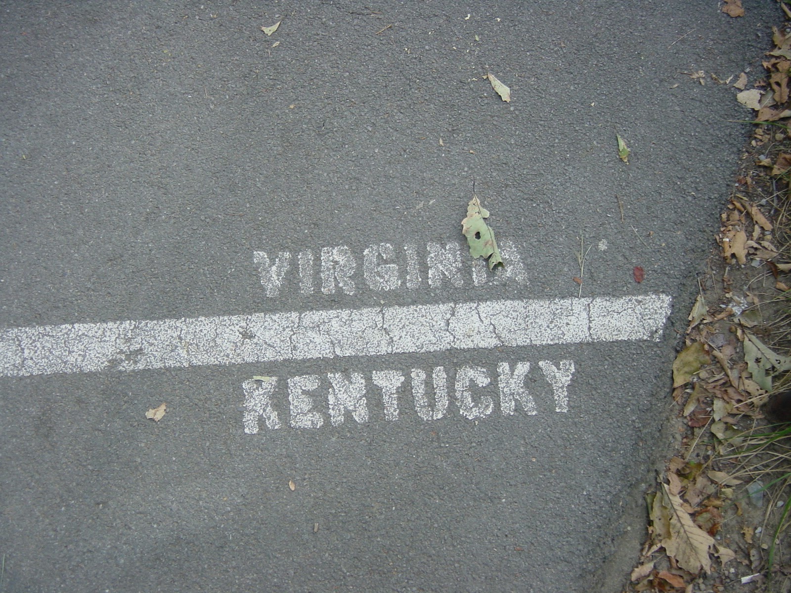 Toeing the line. Pinnacle Overlook. Cumberland Gap