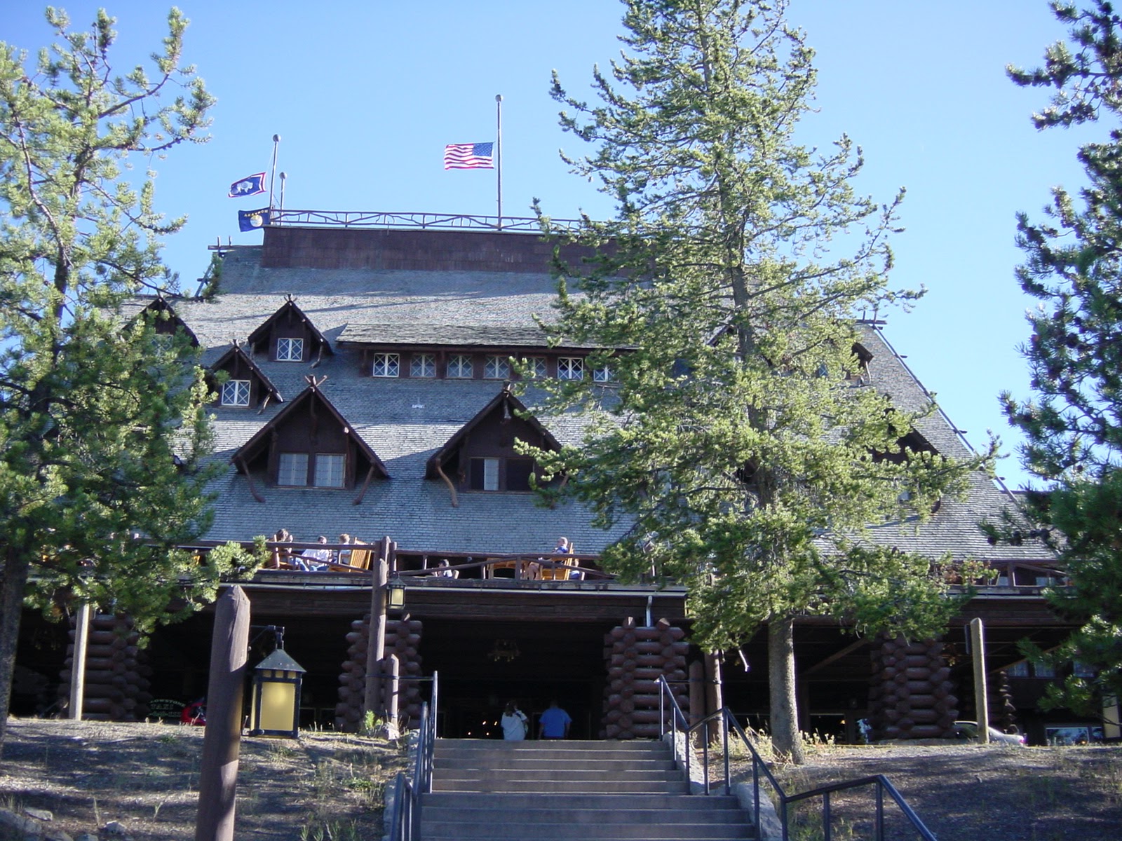 Old Faithful Inn