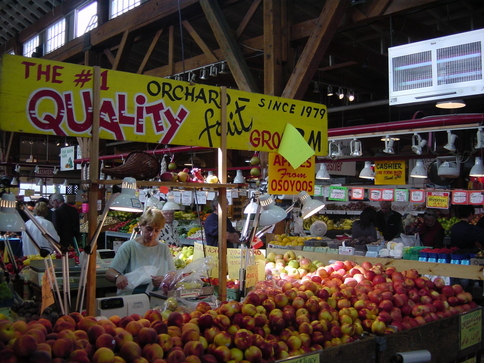 Top quality apples. Public Market.